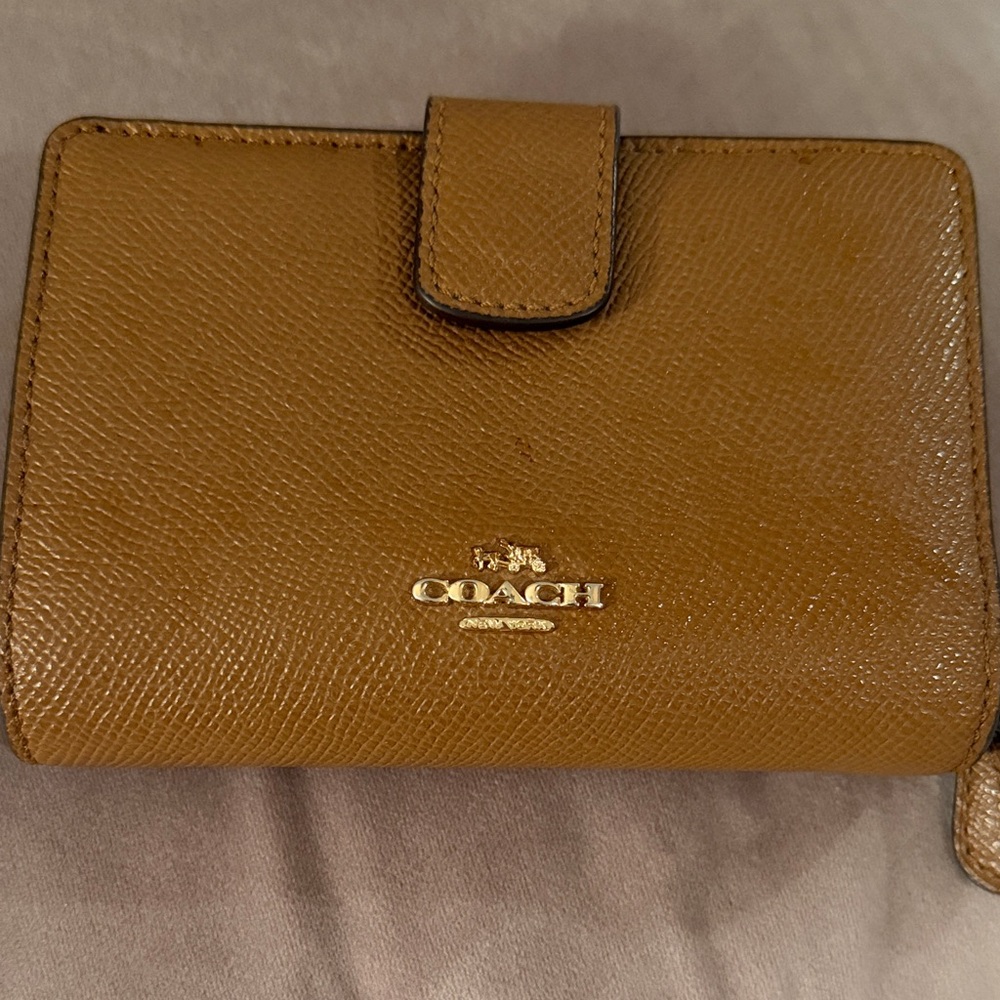 Coach Pebbled Leather Snap Wallet in Tan